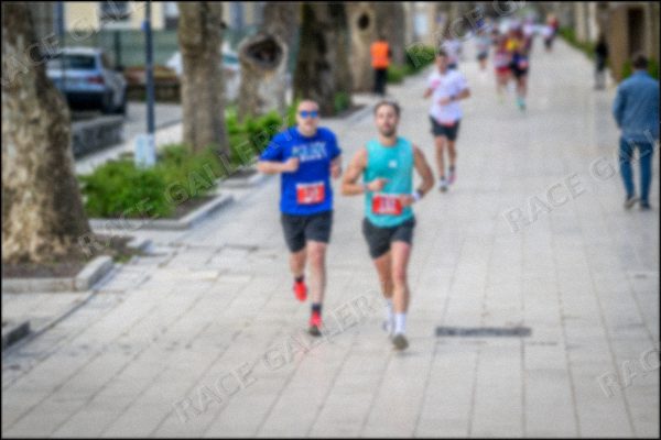 Blurred photo preview — click to enlarge