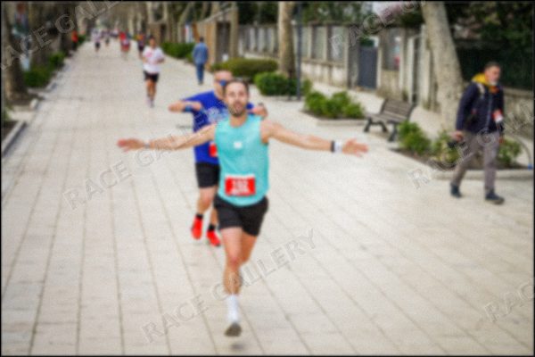 Blurred photo preview — click to enlarge